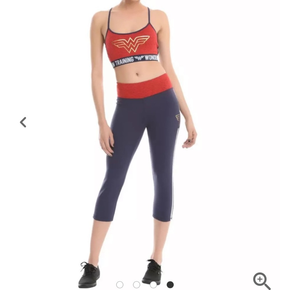 Wonder Woman DC workout outfit